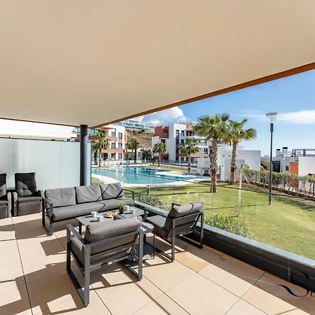 Luxury Escape With Pools, Gym & Sauna Daire *