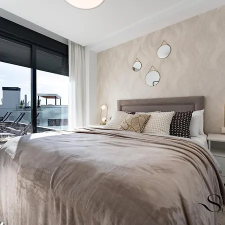 Luxury Escape With Pools, Gym & Sauna Daire Fuengirola