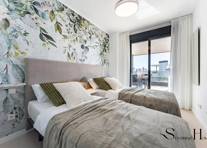 Luxury Escape With Pools, Gym & Sauna * Fuengirola