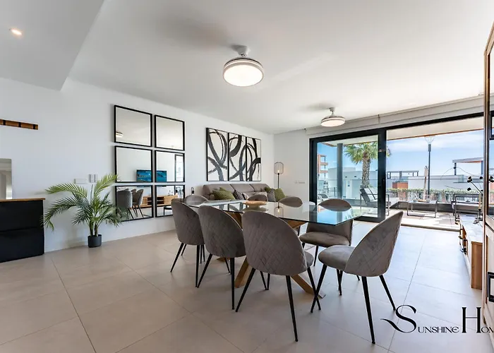 Luxury Escape With Pools, Gym & Sauna Apartment Fuengirola