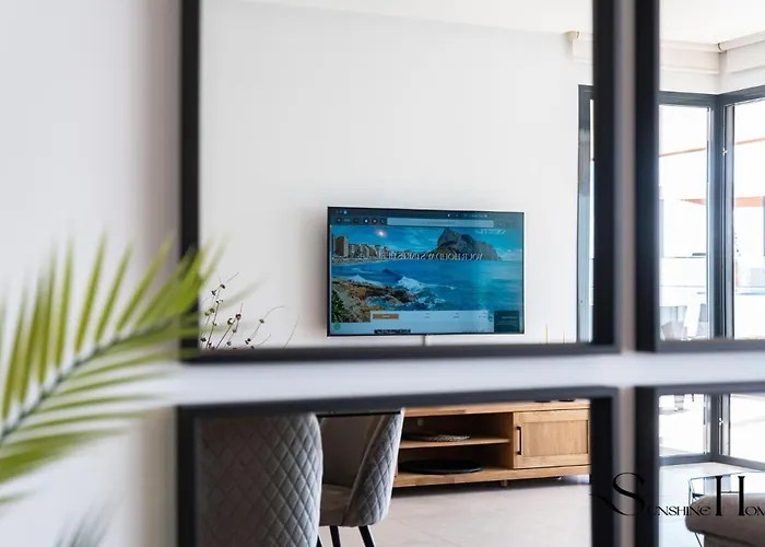 Luxury Escape With Pools, Gym & Sauna * Fuengirola