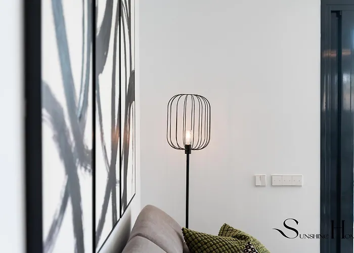 Luxury Escape With Pools, Gym & Sauna * フエンヒロラ